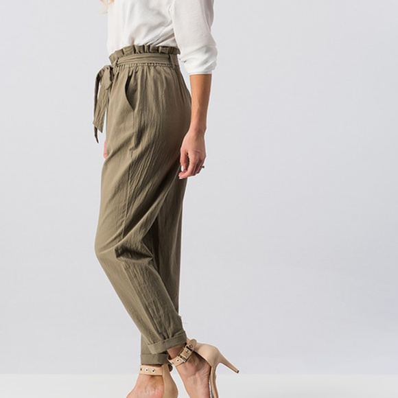 *1 LEFT* FOLDED PLEAT DETAIL PEGGED PANTS WITH TIE - Picture 5 of 8